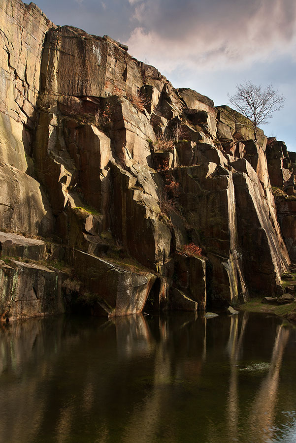 1310_BolehillQuarry_PoolWall